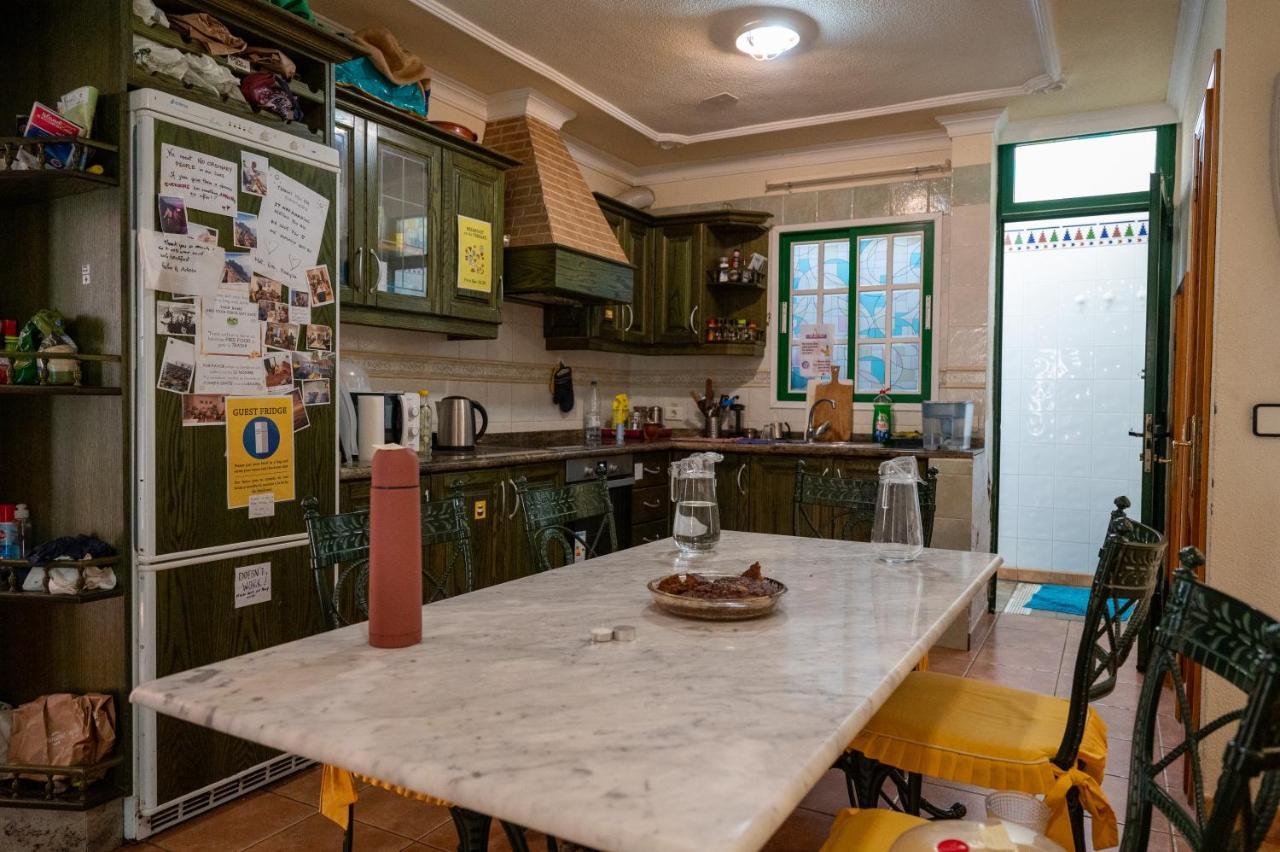 Arena Nest Hostel Puerto de Santiago  Ngoại thất bức ảnh
